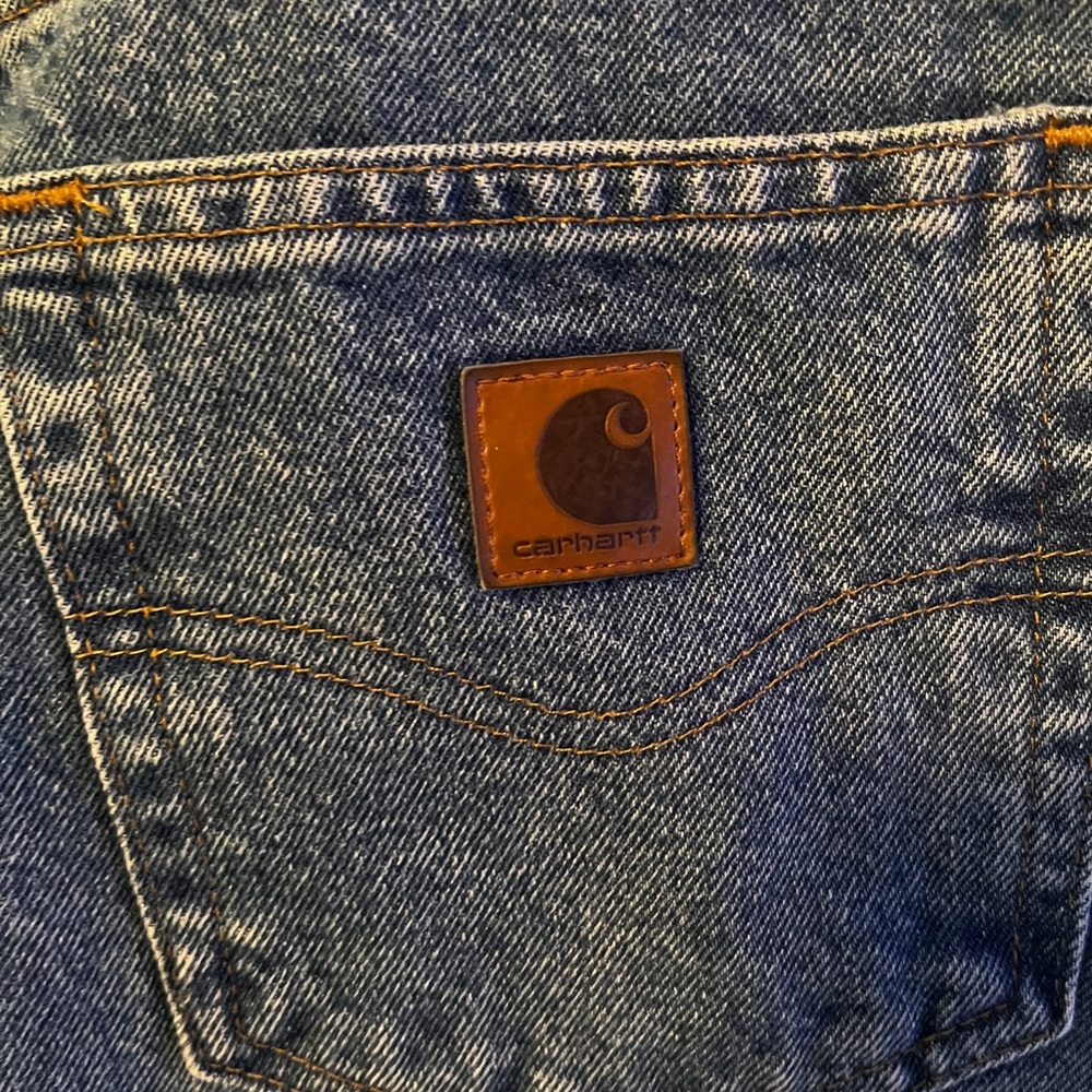 Carhartt Men's 42/30 Blue Denim Jeans with Brown Leather Logo Patch